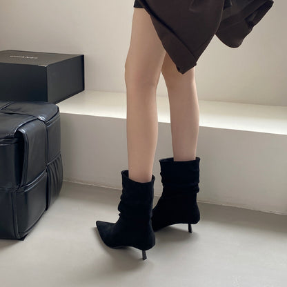 Elegante stilettostøvler i skind med frynser